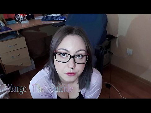❤️ Sexy Girl mit Brille saugt Dildo tief vor der Kamera ❌ Super porn bei porn de.ru-pp.ru ❤